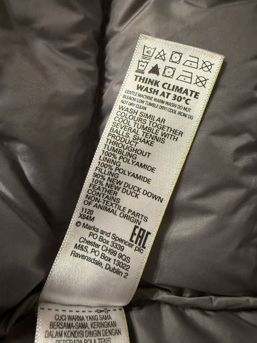 Продам стьобаний жилет marks&spencer з натур.пухом