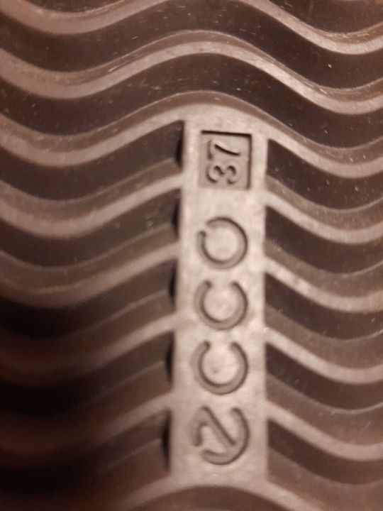 Шкіряні чоботи Ecco
