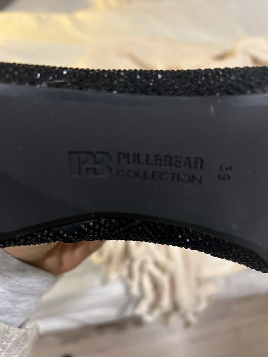 botas brilhantes Pull&Bear