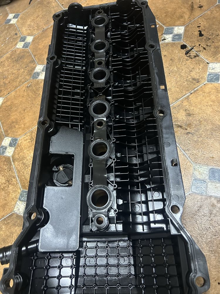 Pokrywa zaworów m54b30 bmw Z4 E46 E60 X3
