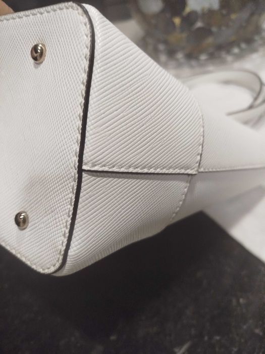 Mala GUESS como nova