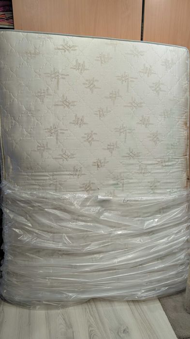 Віддам безкоштовно б/у матрац, самовивіз