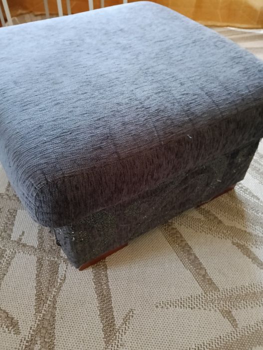 Sofá 3 Lugares, Puff, Tecido Cinza