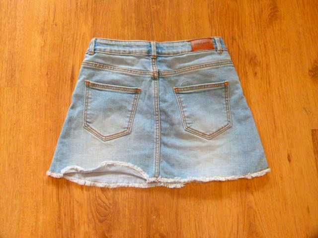 rozm 122 Zara spódniczka jeans postrzępiona