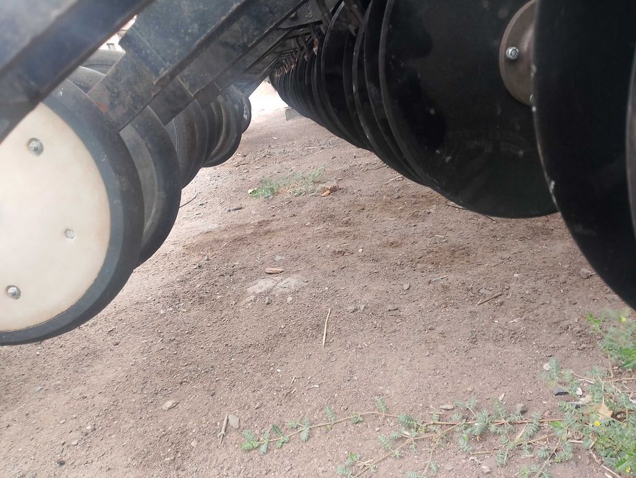 Продаєця дві сівалки ремсинтез