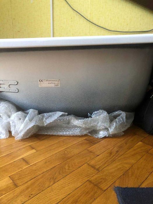 Вана сидяча металева біла, 104см довжина