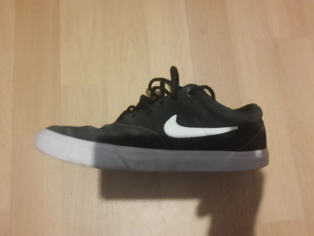 Buty nike sb change