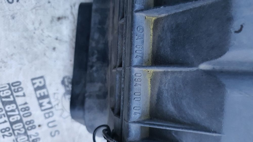 Корпус воздушного фильтра Mercedes-Benz ML163 270 2.7d om612