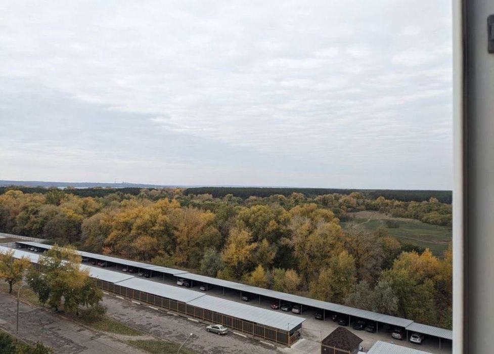 Продається простора 2-кім квартира з неймовірним видом на ліс! Лівий