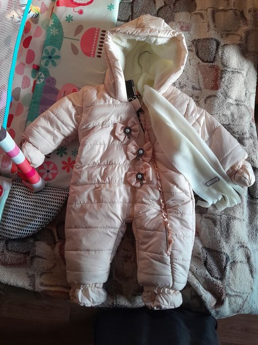 Тёплый зимний комбинезон.