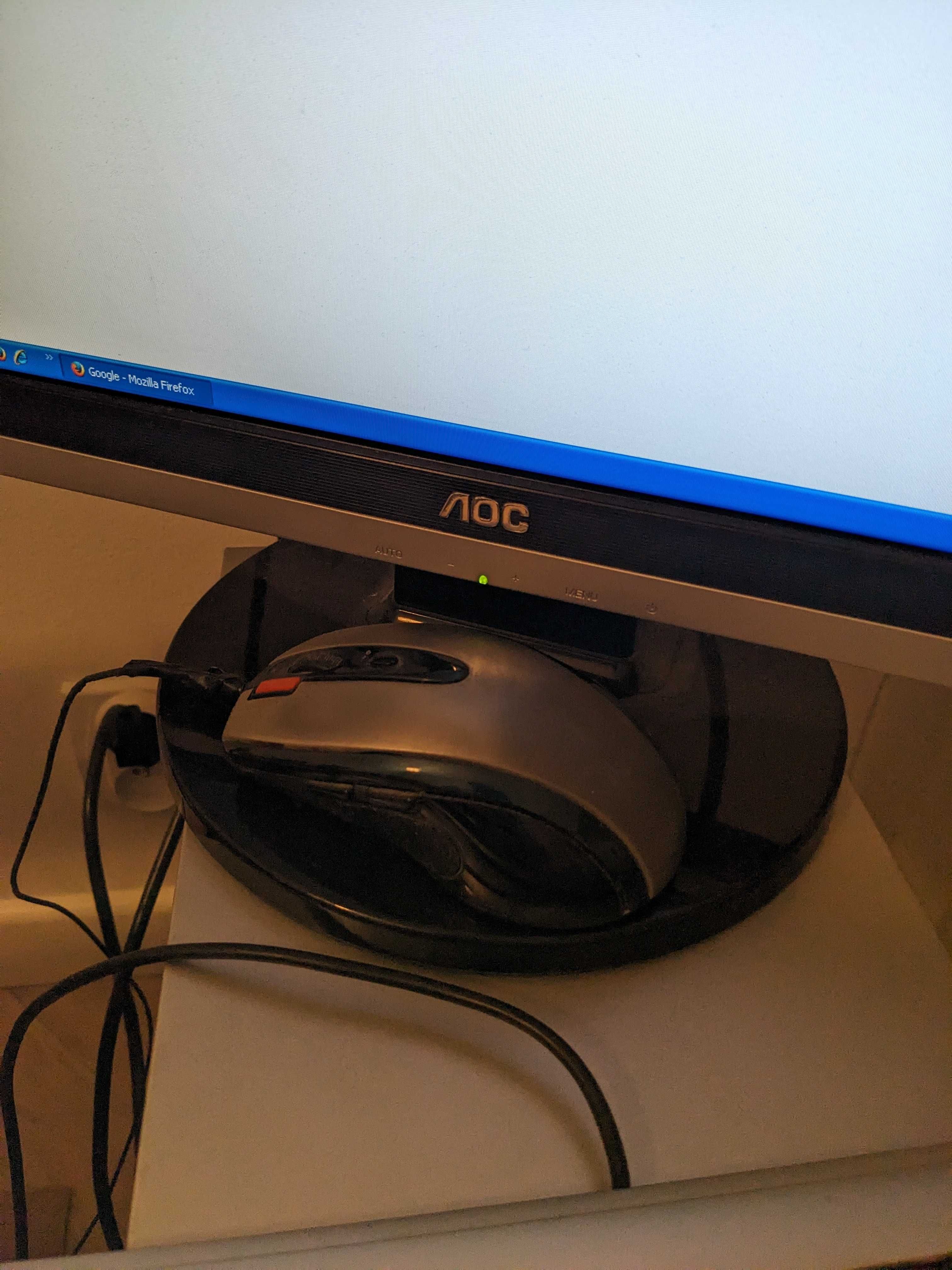 PC komputer, 2GB RAM, Windows XP, GRATIS: monitor+klawiatura+myszka