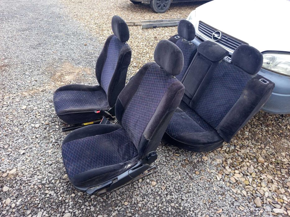 Сидіння/Салон Opel Astra G