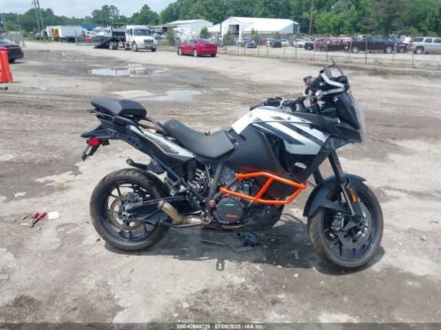 2020 KTM 1290 SUPER Adventure S