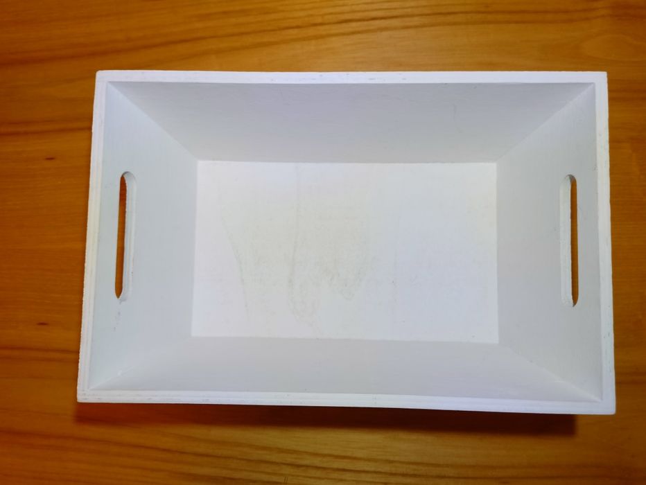 Skrzynka drewniana biała