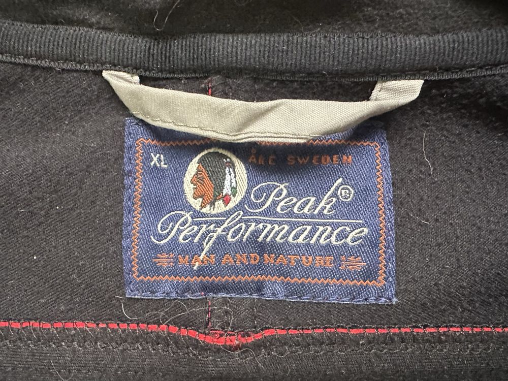 Куртка софтшел peak performance