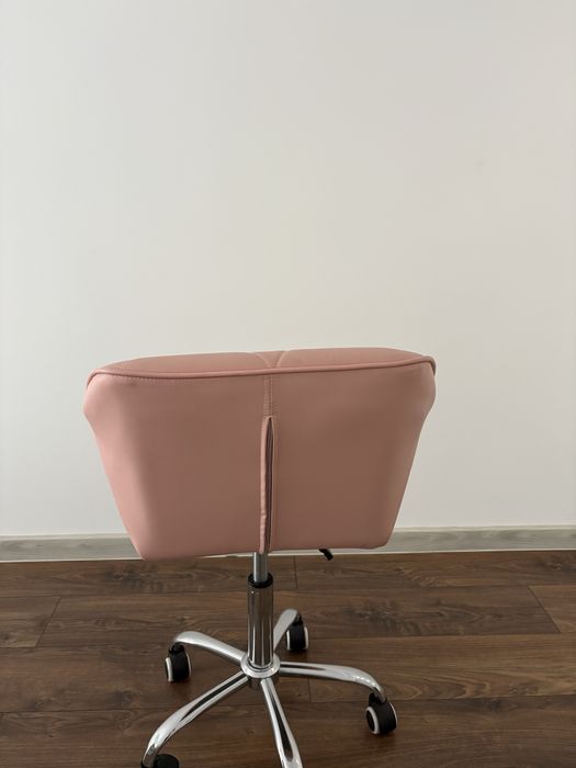 Fotel kosmetyczny do rzęs