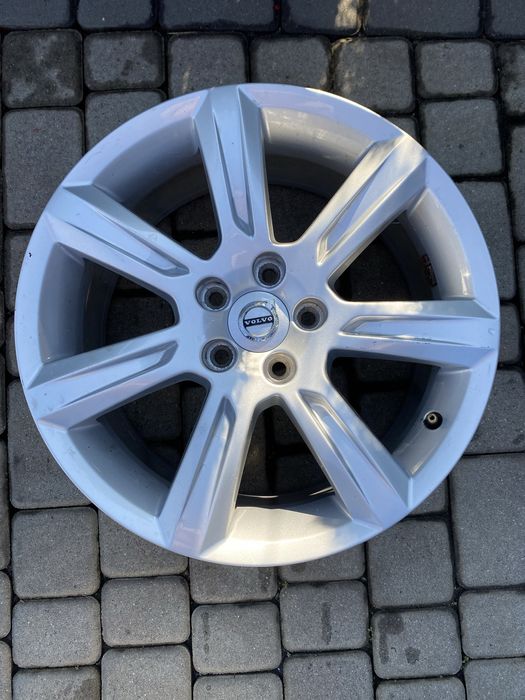 Alufelgi 5x108 17 cali Volvo v90 s90 v60 s60 s40 Xc40 Xc60