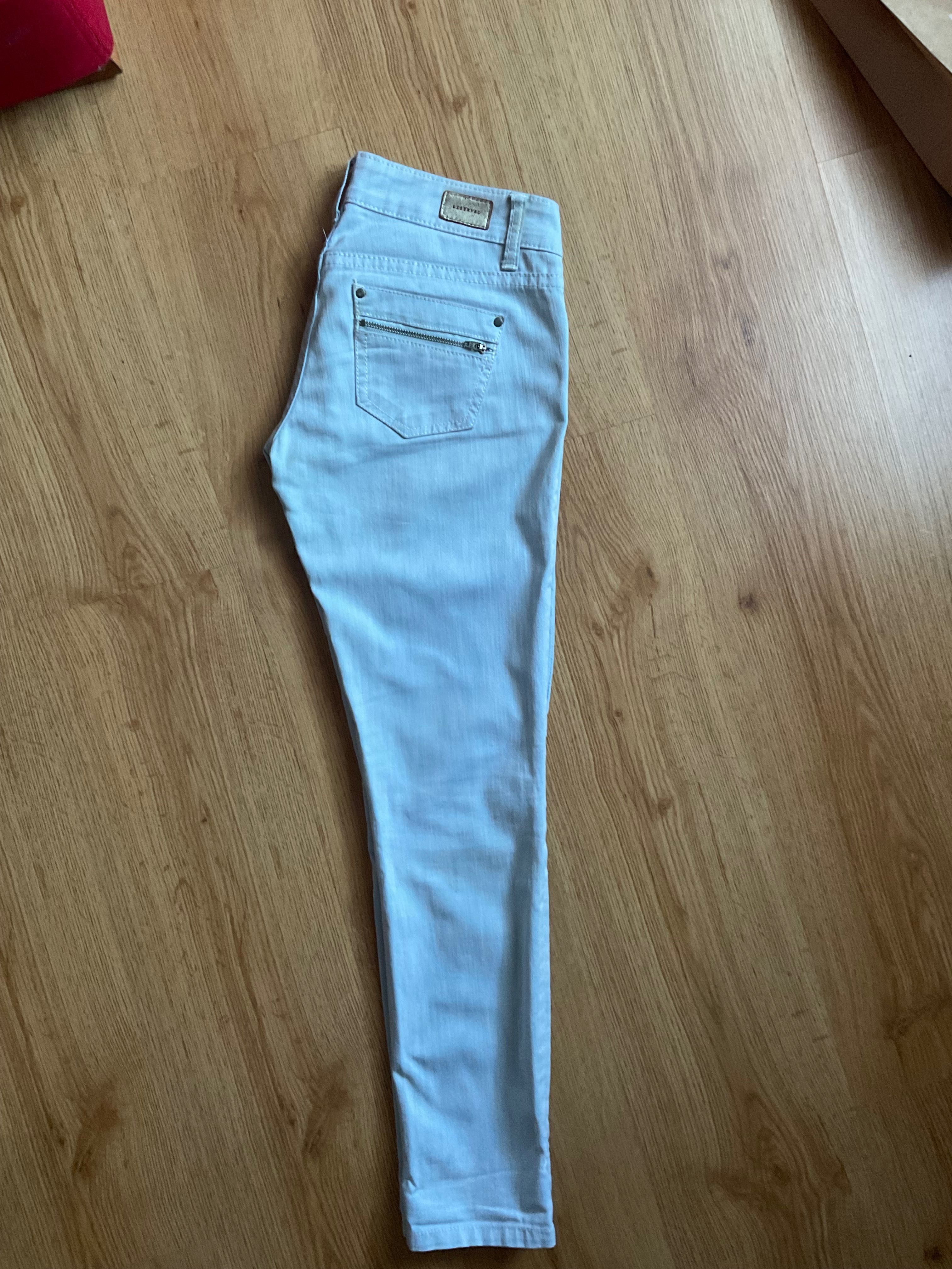 Spodnie jeansy Reserved XS