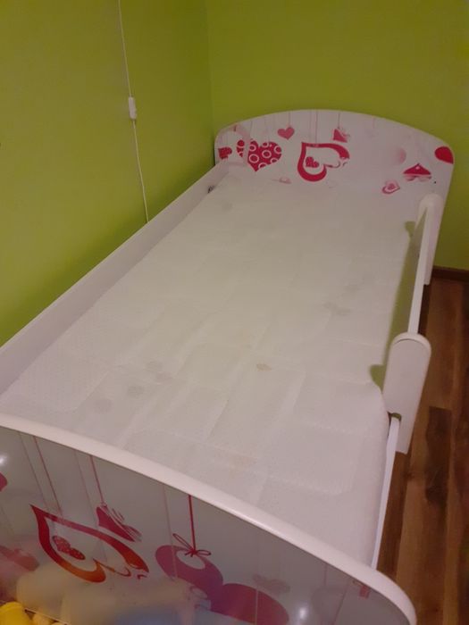 Łóżeczko 160x80 cm z materacem