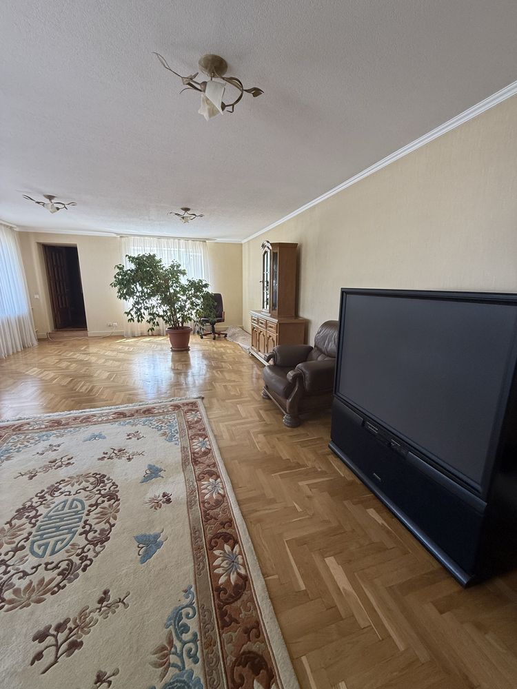 Продаж будинку 560 м.кв, Відрадний, Київ, вул. Паустовського