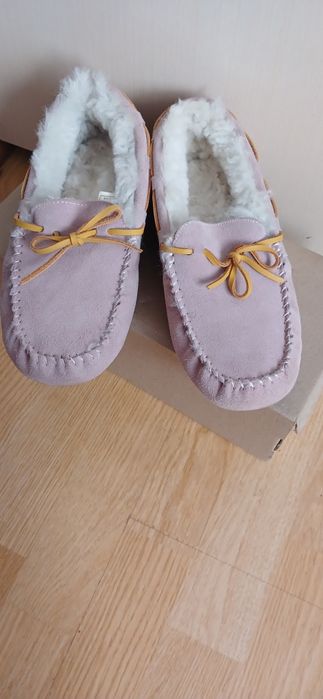 Повністю натуральні мокасинизимові ,типу Ugg