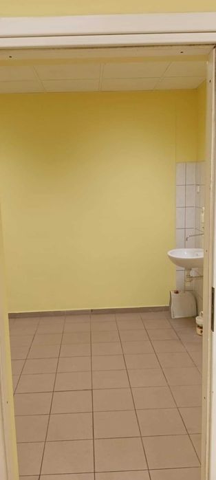 Wynajmę Pomieszczenie 90m na Sklep z magazynem lub magazyn koło Olimpu