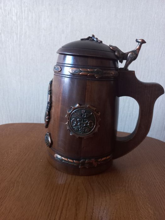 Продаю коллекционый бокал