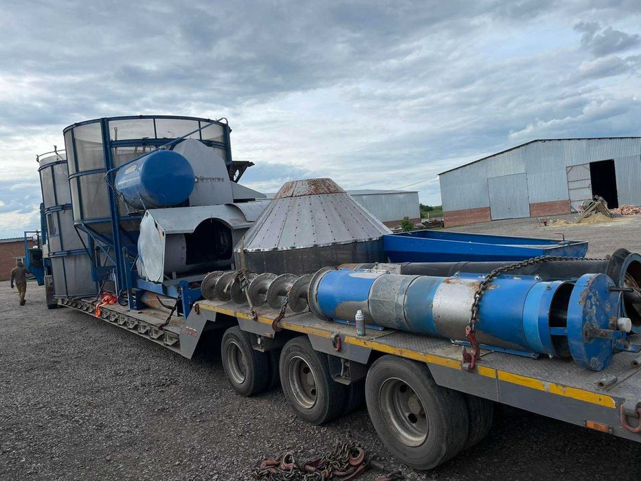 Перевезення негабариту Оренда трал/платформа Перевезення сільхозтехнік