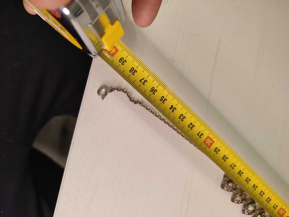 Stary zabytkowy naszyjnik ażurowy - Design