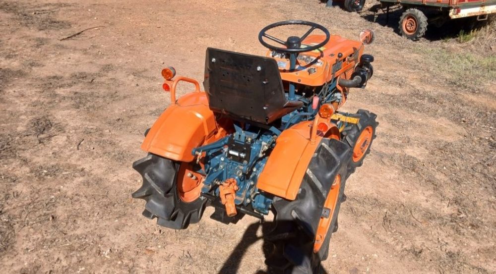 Mini trator kubota