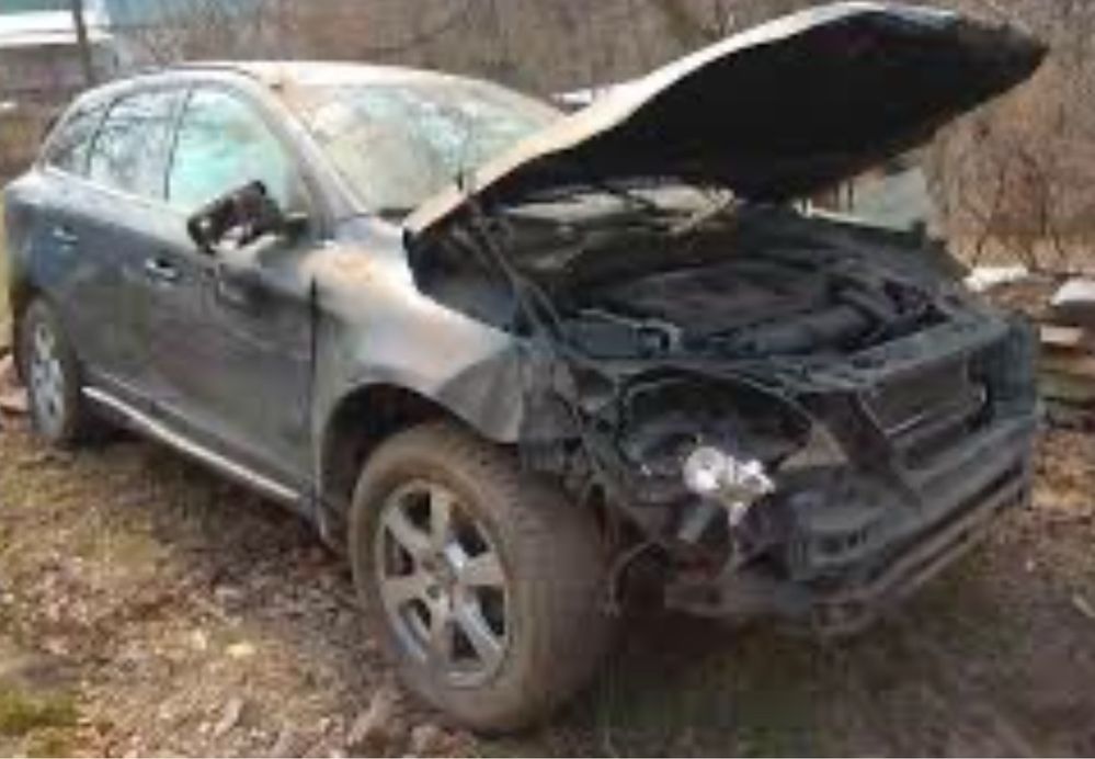 Продам VOLVO XC60 12г 2.4 д акпп после дтп укр.уч