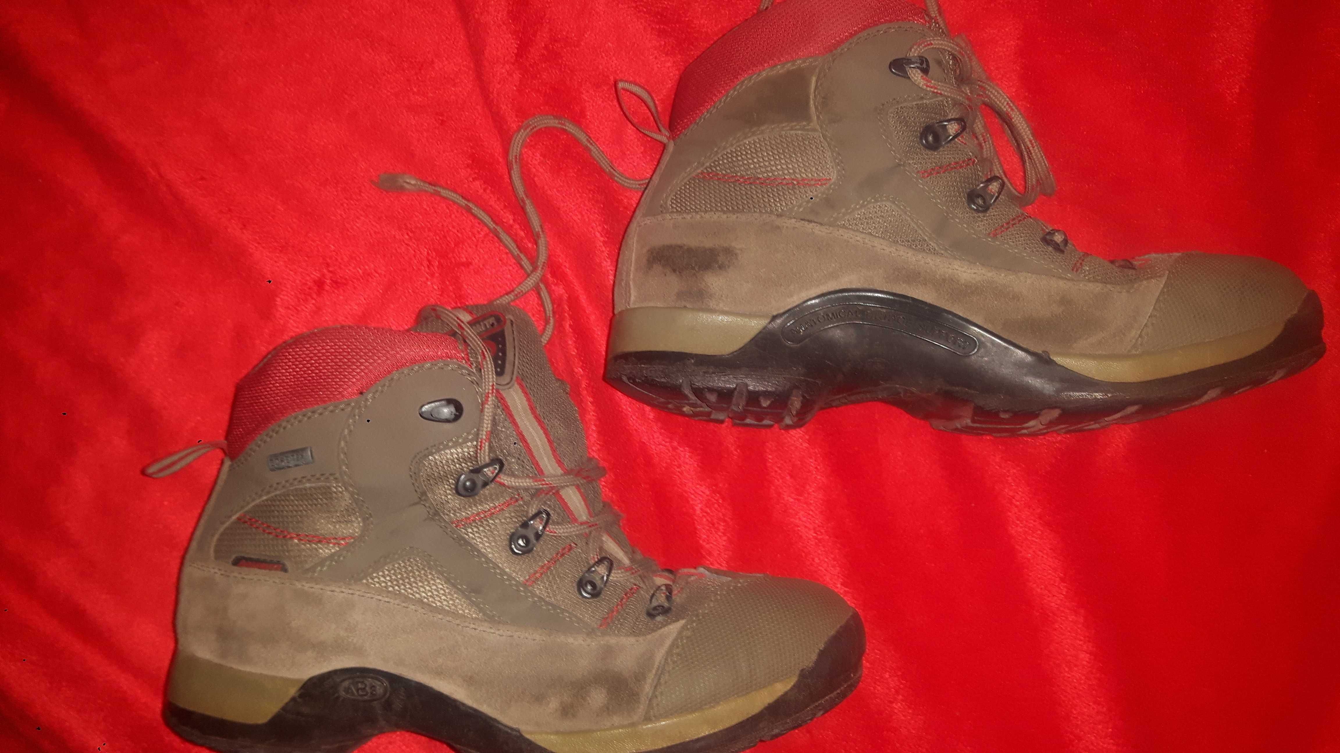 Buty trekkingowe Dolomite r. 37