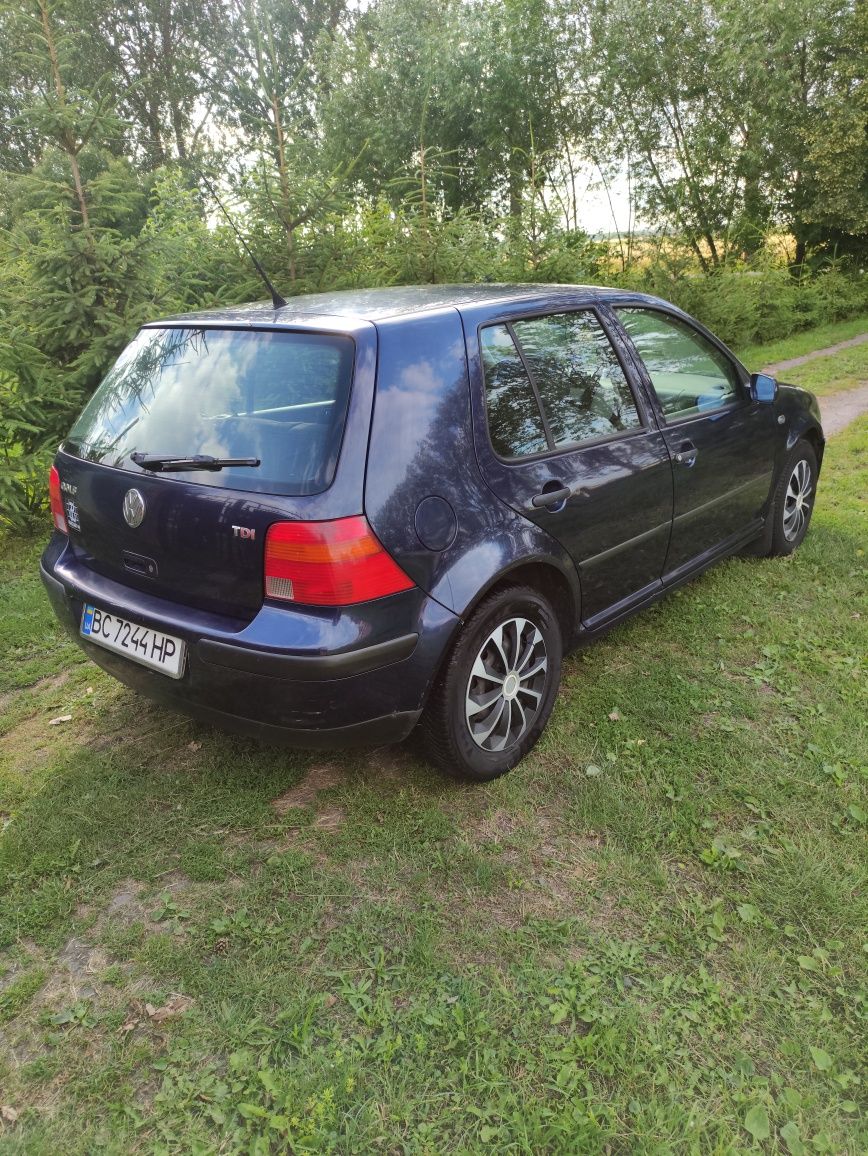 Volkswagen golf 4