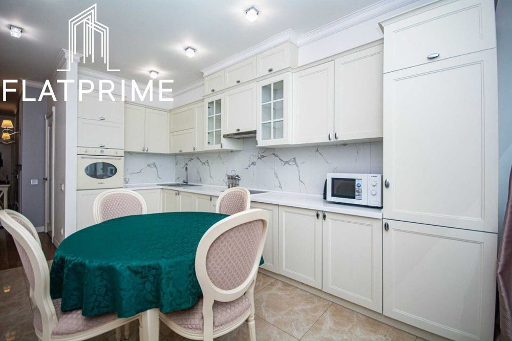 Продаж 2-кімнатна квартира з стильним ремонтом в ЖК "Статус Град"