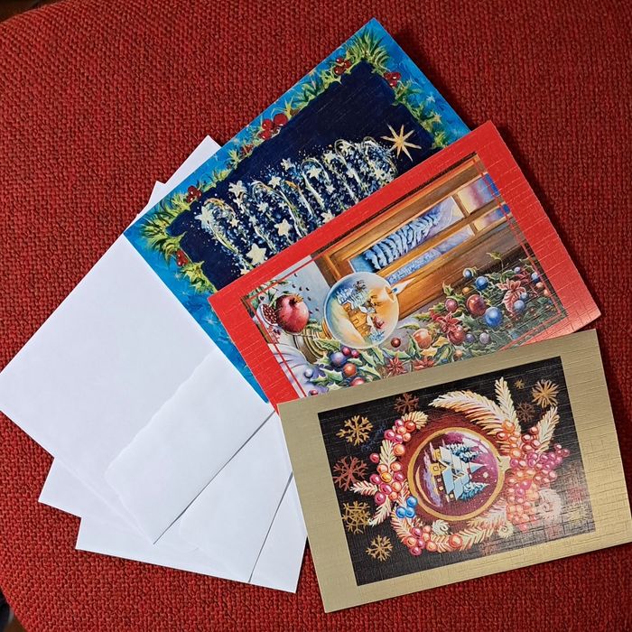 Kartki świąteczne malowane ustami i stopą