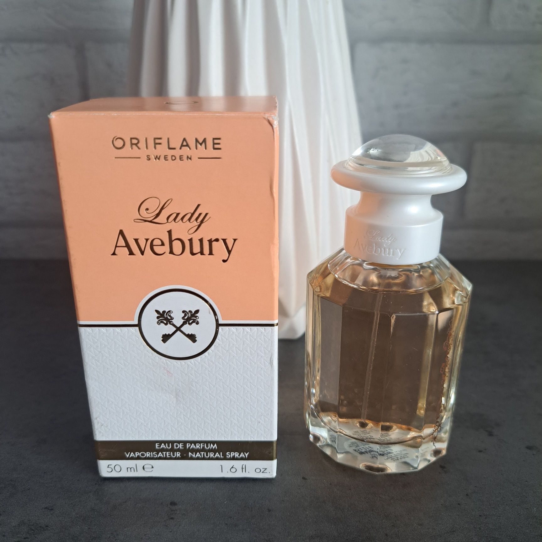 Lady Avebury woda perfumowana Oriflame