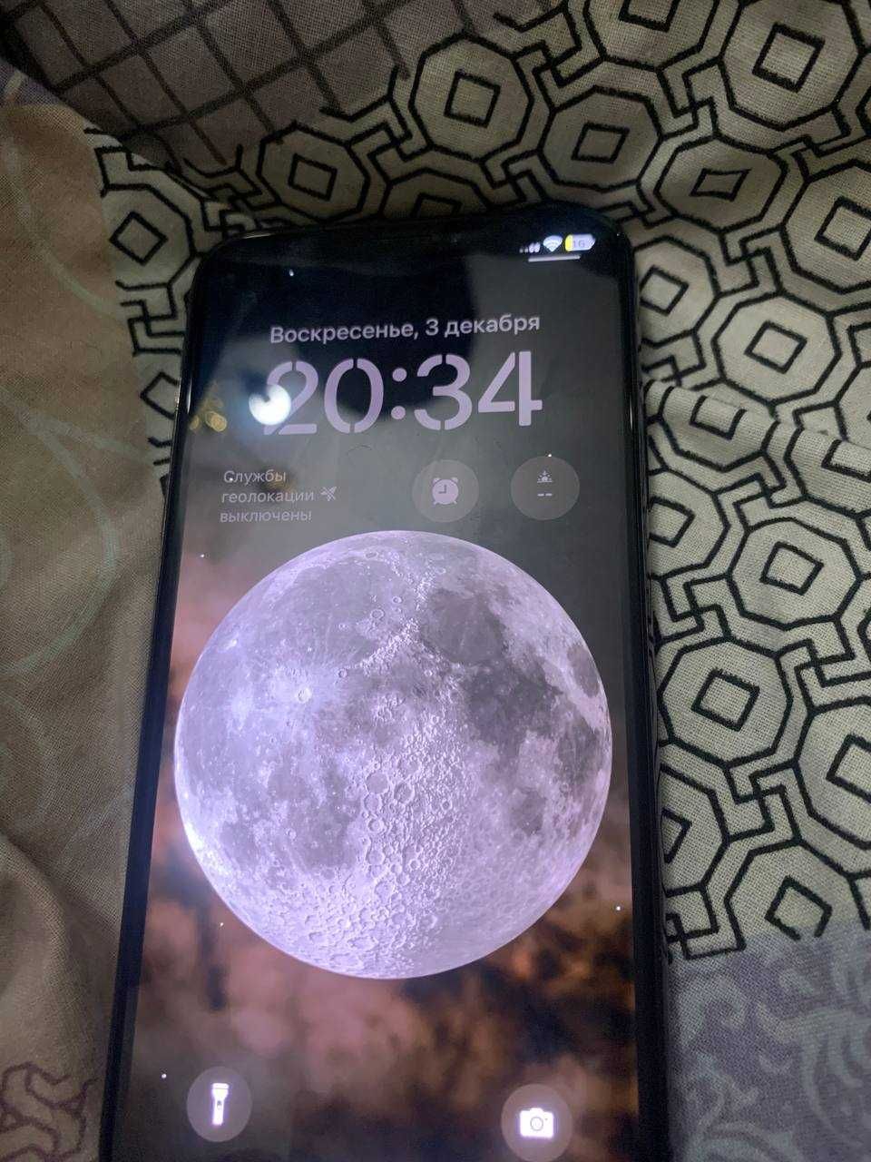 iPhone XS 64гб r-sim 82% батарея