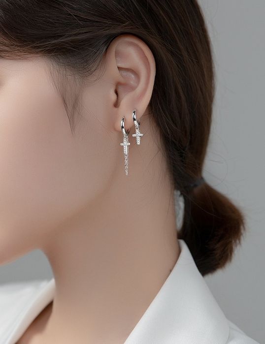Срібні сережки хрестики