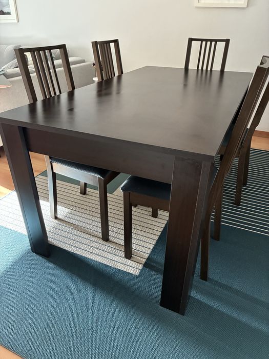 Mesa + 6 cadeiras sala / cozinha - para desocupar