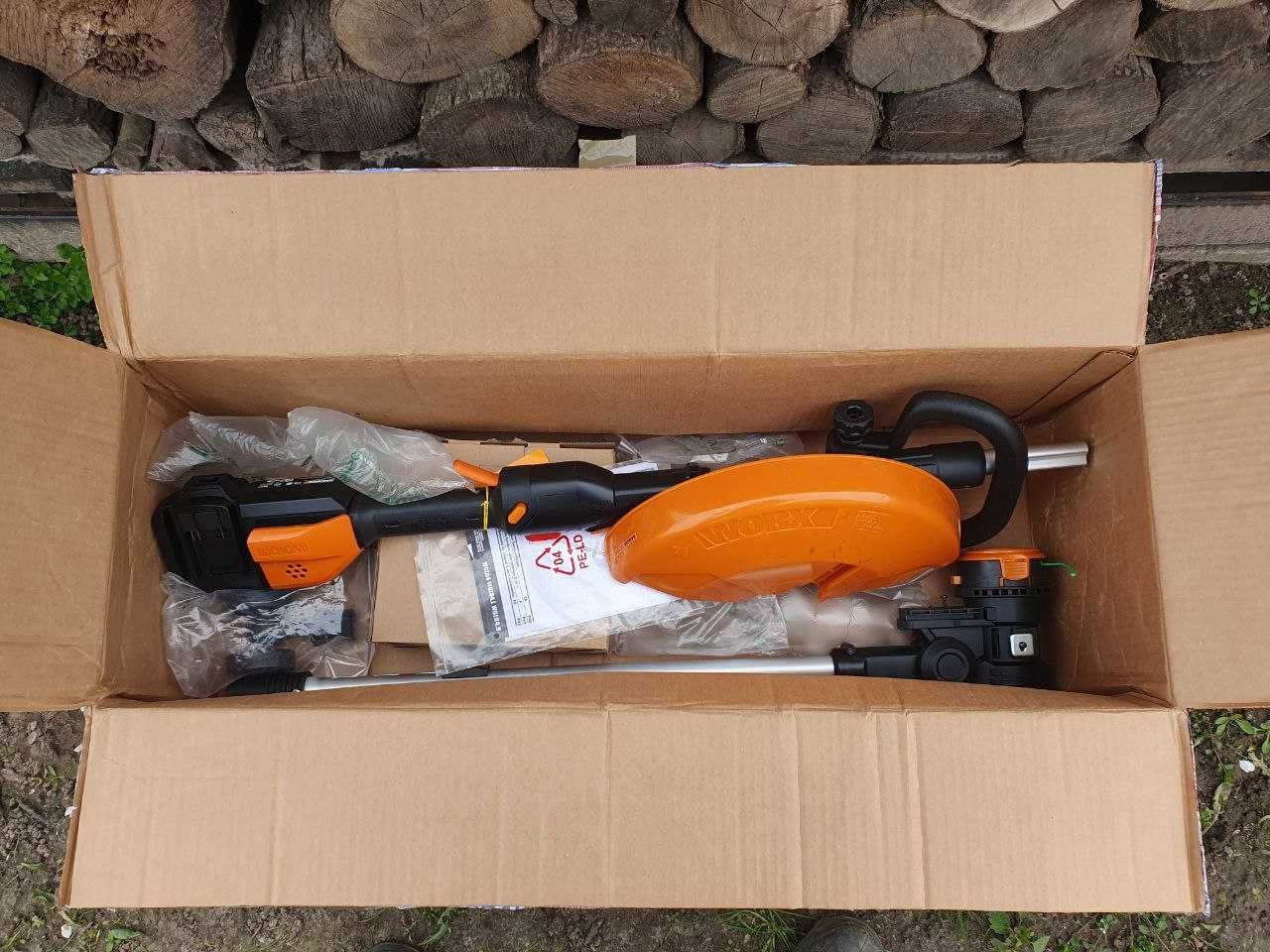 Акумуляторна Електрокоса Тример Worx WG184 40V POWER SHARE з АКБ