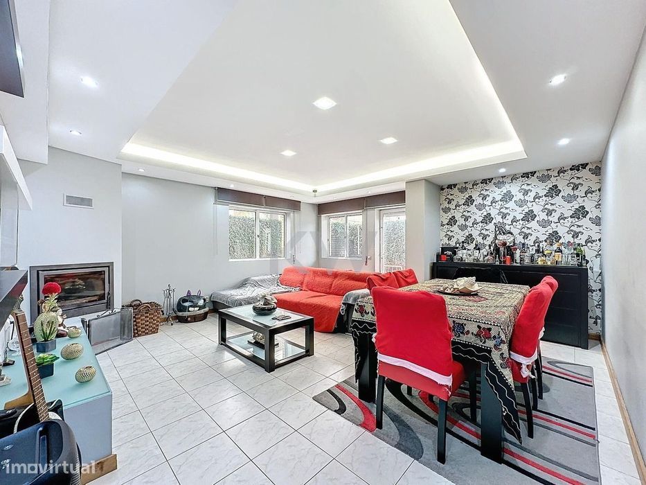✅Incrível Apartamento T3 c/ Enorme Terraço, Jardim & Garagem - Nogueir