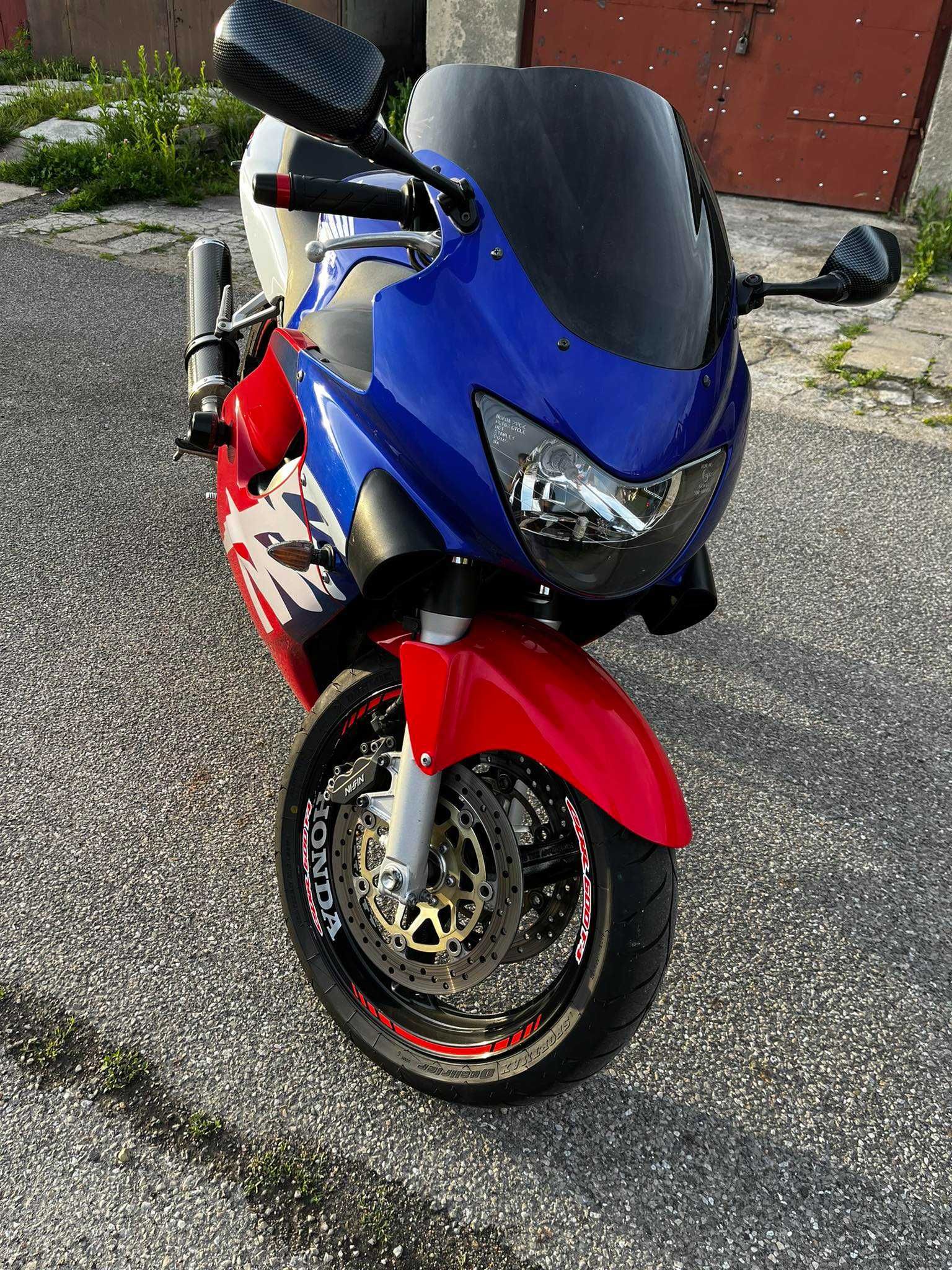 Honda CBR 600 F4 2000r immobilizer zadbana