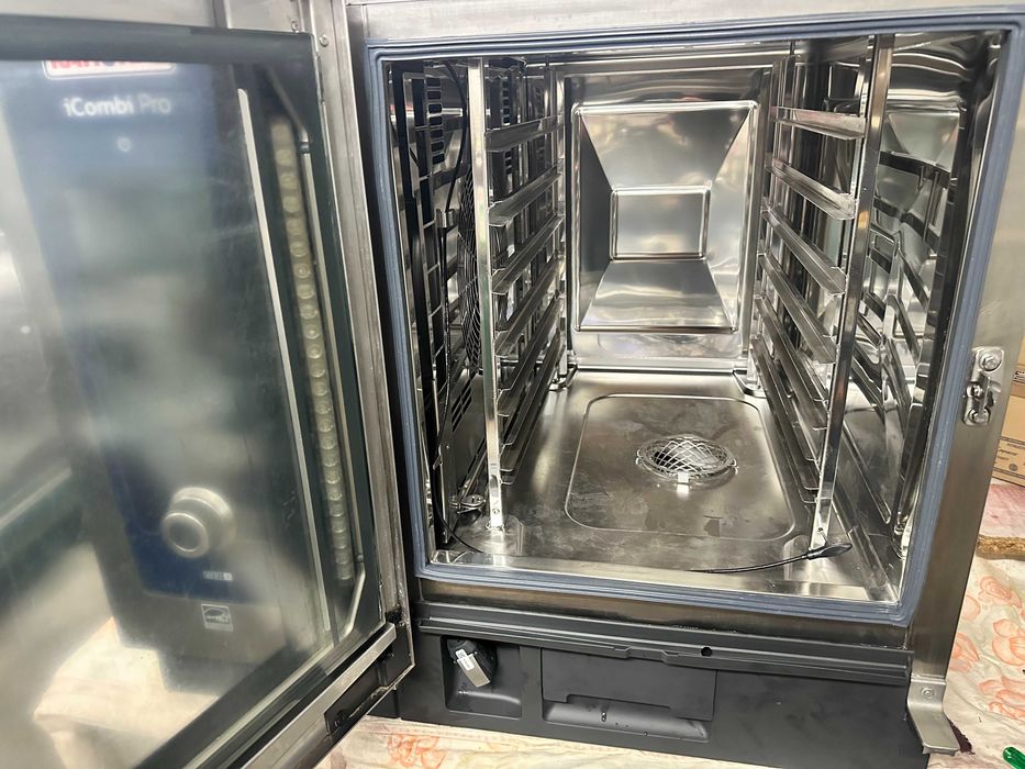 Piec konwekcyjno-parowy iCombi Pro 6 GN 1/1 G RATIONAL