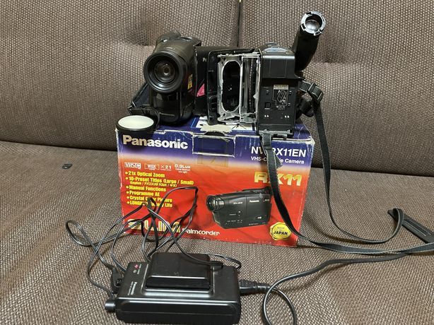 Видеокамера Panasonic RX11