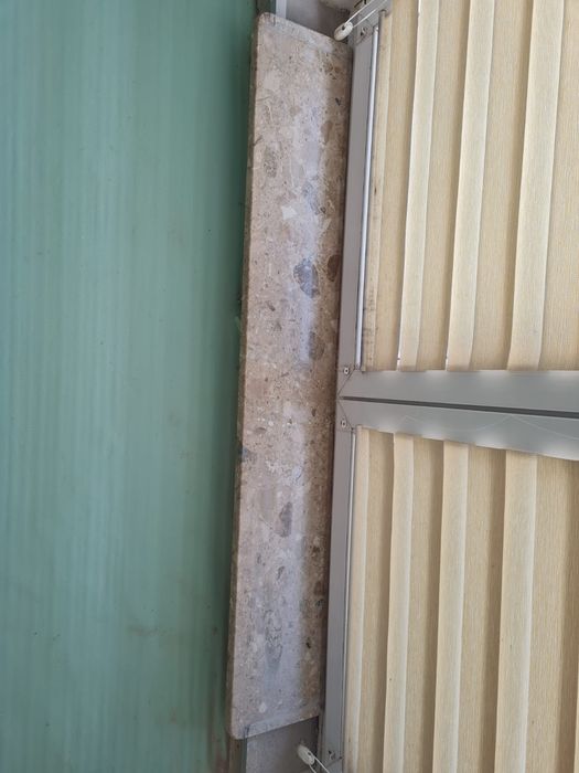 Sprzedam parapet z kamienia