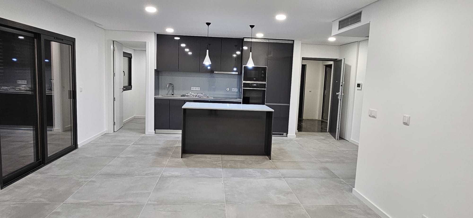 Quarto mobilado, para alugar, em T3 Novo, junto ao ESTG - Felgueiras