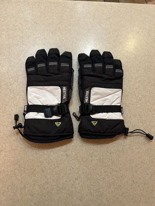 Перчатки горнолыжные Hestra.