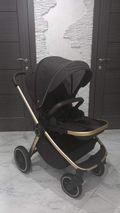 Коляска універсальна CARRELLO Epica