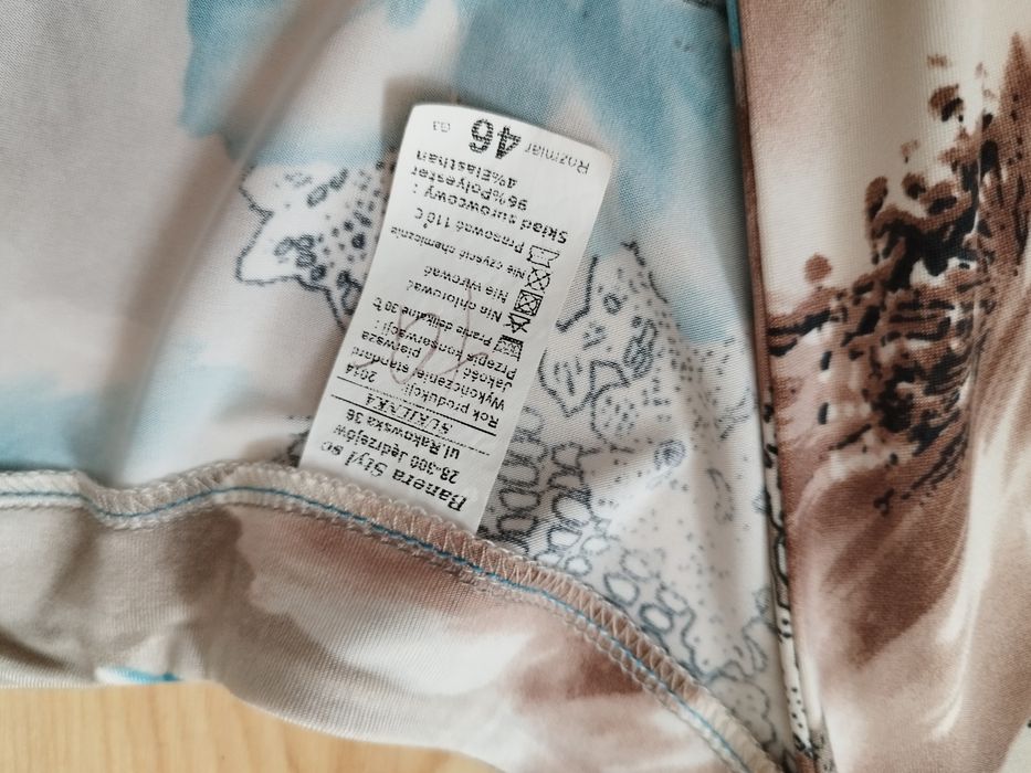 Chłodna lejąca sukienka midi drapowana plus size