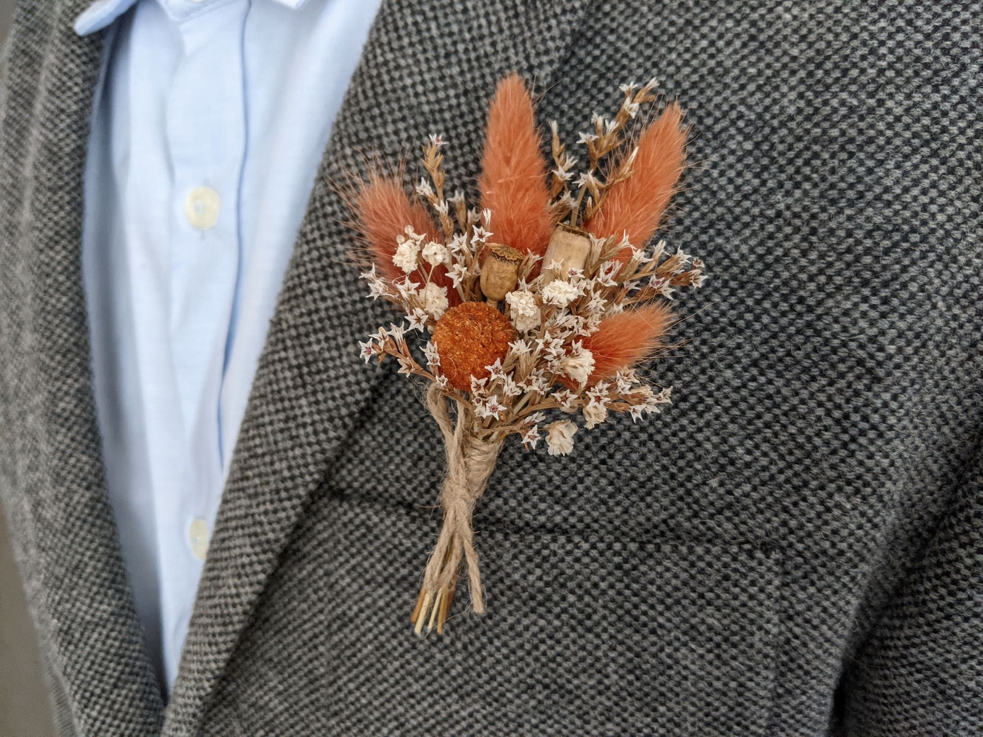 Весільні святкові бутоньєрки квіти з сухоцвітів на ваш вибір.